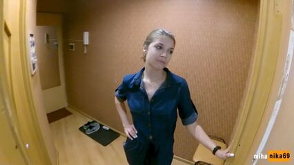 Первый секс за деньги с молодой студенткой