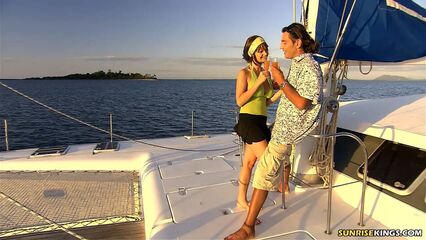 Шлюхи Карибов (порно фильмы с русским переводом)