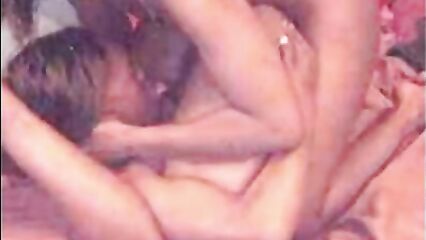 Девушки, которые лижут свой клитор