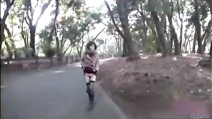 Сочную азиатку больно в попку