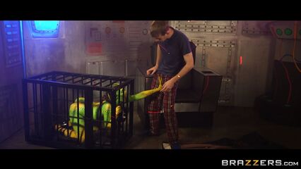 Фантастическое порно в анал с девушкой из фильмов ужасов