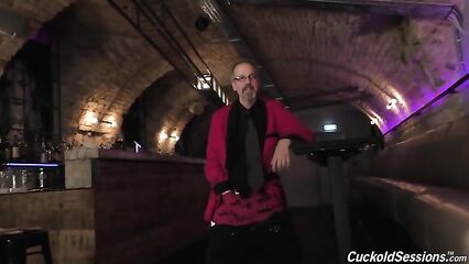 Межрасовое порно во все щели Doris Ivy с двумя черными парнями