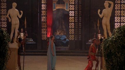 Калигула - полнометражный порно фильм с русским переводом