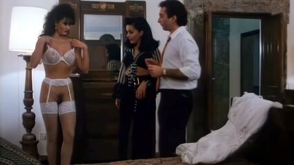 Моя жена любит всех (с русским переводом) 1995