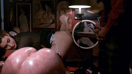 Тинто Брасс: Все леди делают это (1992) с переводом!