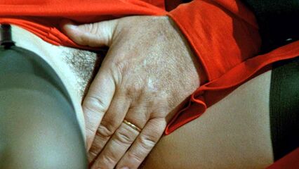 Тинто Брасс: Все леди делают это (1992) с переводом!