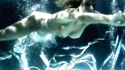 Порно фильмы: Анальные Русалочки / Private Black Label 35: Anal Mermaids