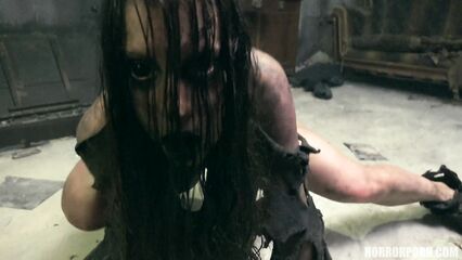 Порно ужасы: Зловещий проклятый мертвец в облике демона