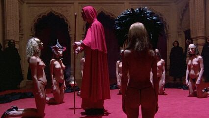 С широко закрытыми глазами — эротический фильм