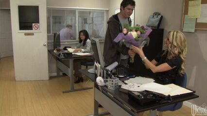 Шлюха | Hooked — порно фильм с русским переводом