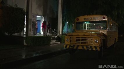 Бэтмен: Тёмная Ночь - Порно-пародия с русским переводом