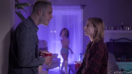 Teenage Lesbian (2019) порно кино с русскими субтитрами
