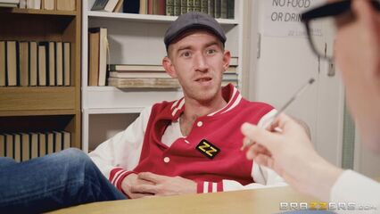 Сквирт на ботана (2017) порно с русским переводом