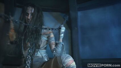 Порно фильм 8: Мамочка принцесса (2018)