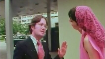 Она вовсе не Ангел | She's No Angel (1976) ретро порно с переводом