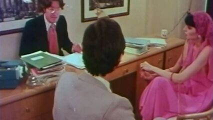 Она вовсе не Ангел | She's No Angel (1976) ретро порно с переводом